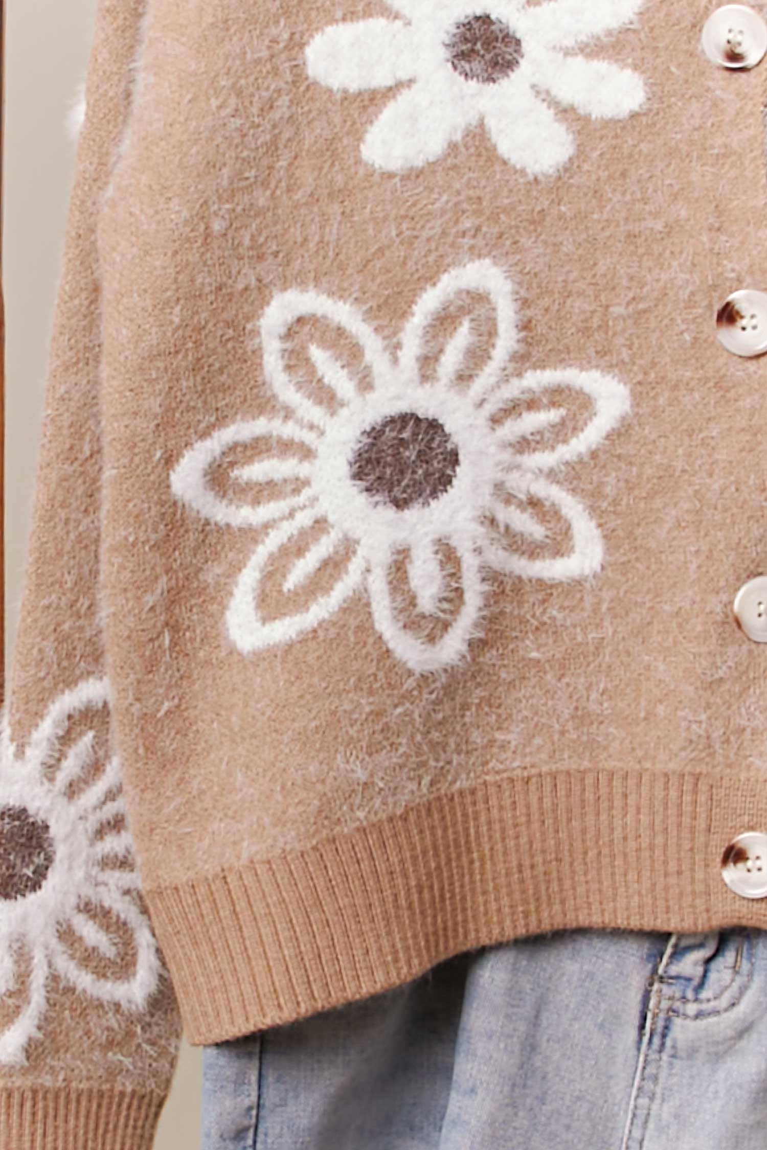 Cardigan ~ Daisy