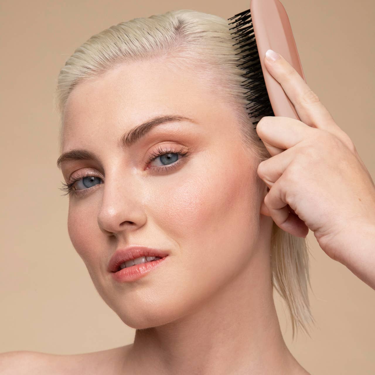 Kitsch ~ Scalp Renewal Brush