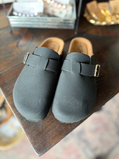 Clogs ~ Charlotte Classic