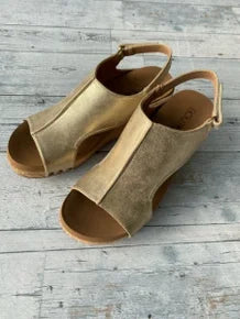 Corkys ~ Metallic Carley