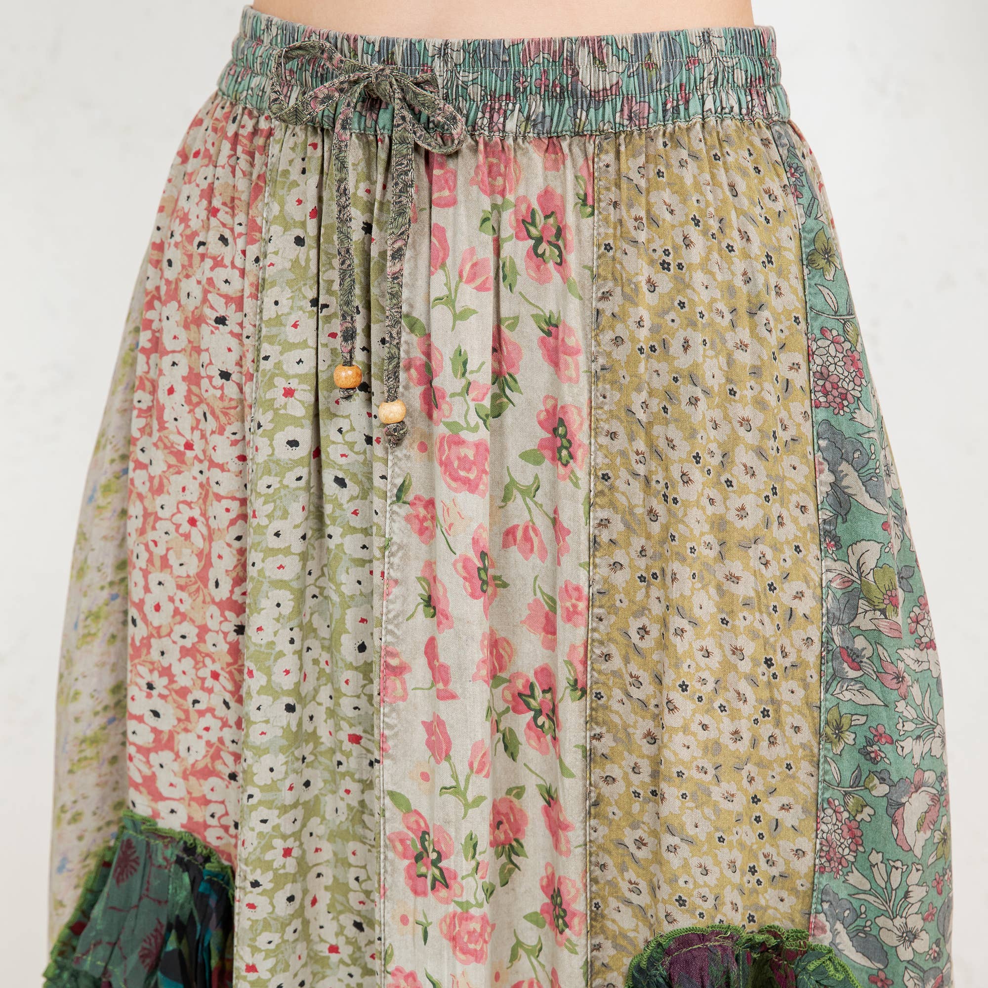 Skirt ~ Millie June